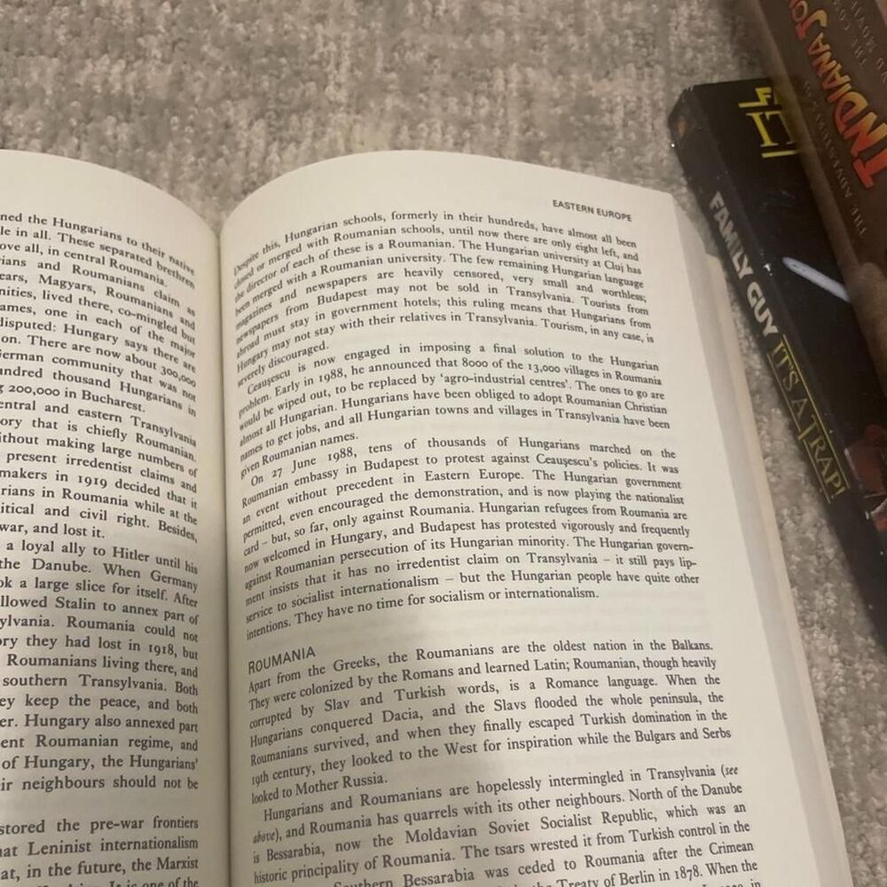 Unbranded multi Books - Picture 4 of 4